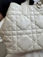 Dior White