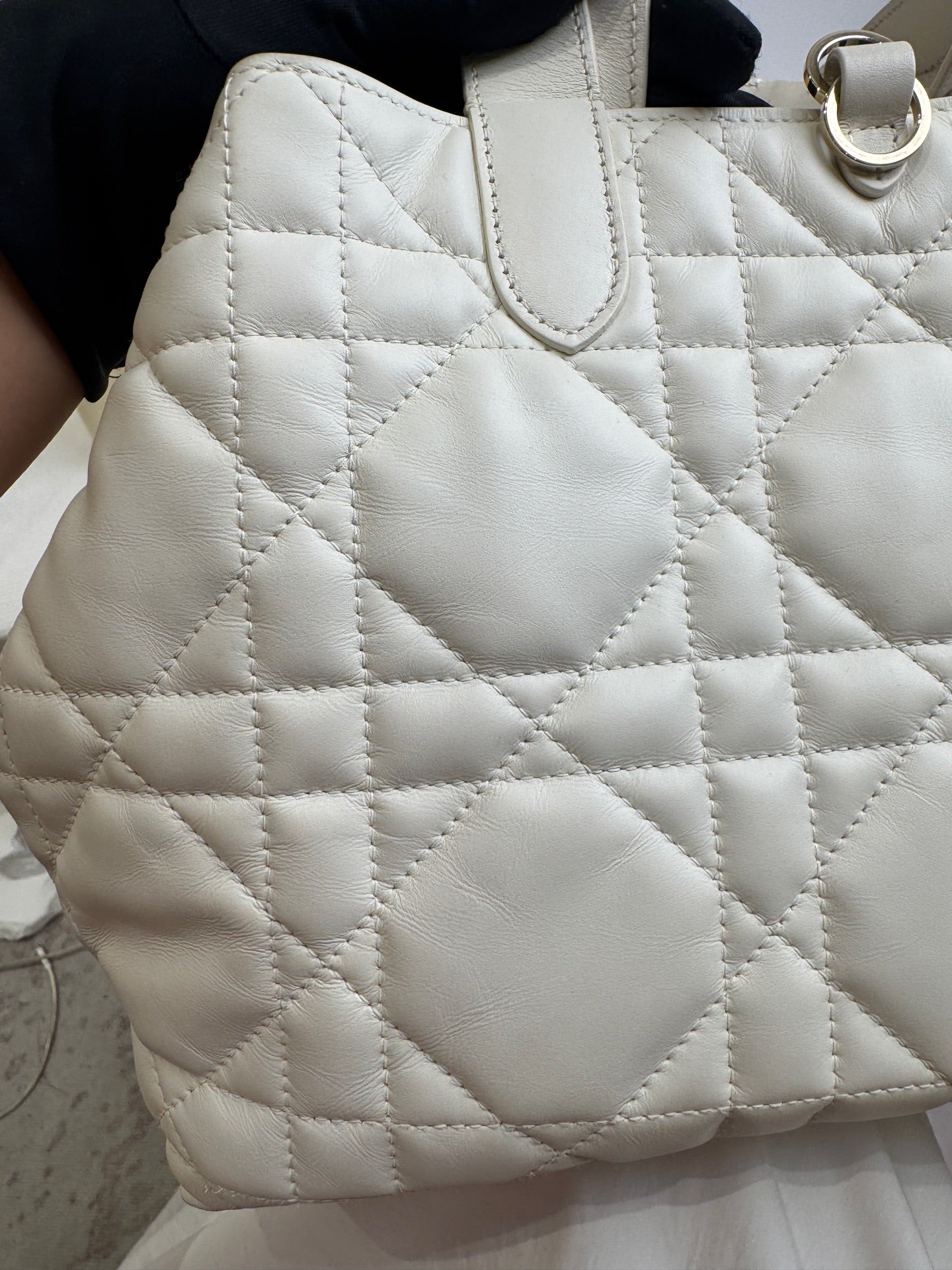 Dior White