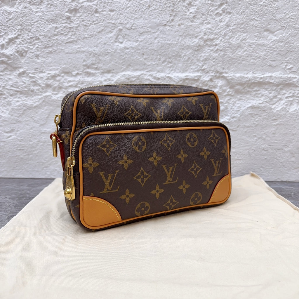 Louis Vuitton Messenger Bag