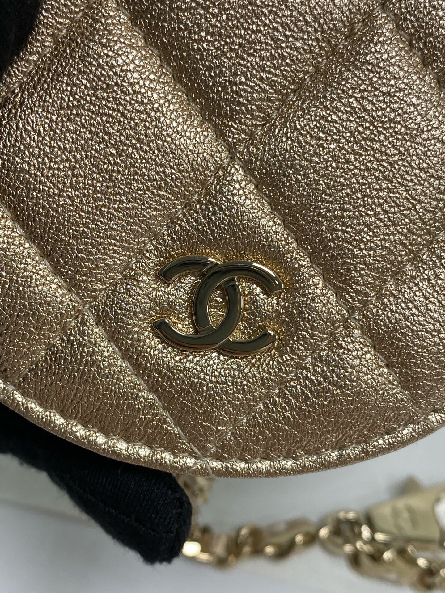 Chanel Metal Gold