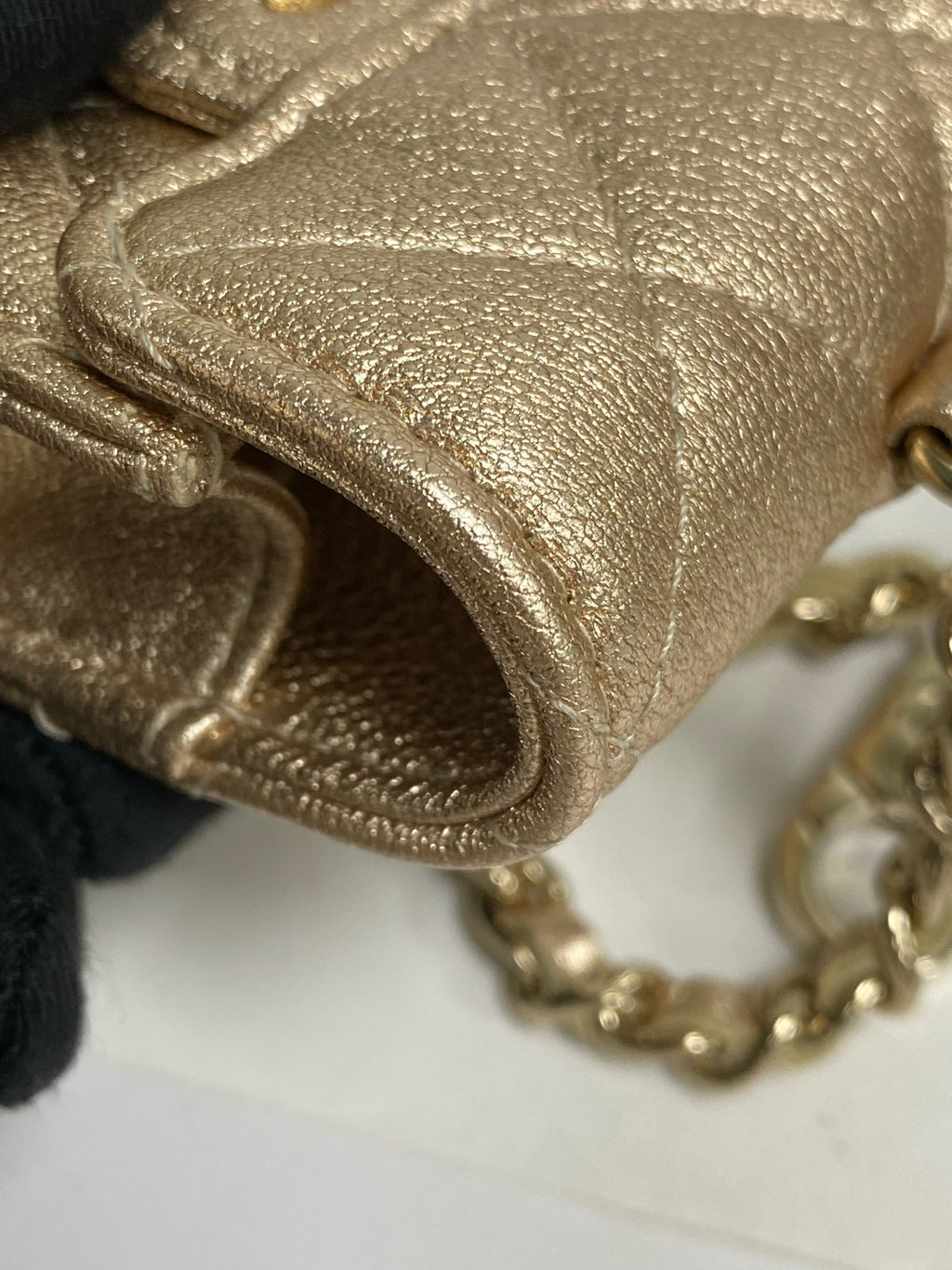 Chanel Metal Gold