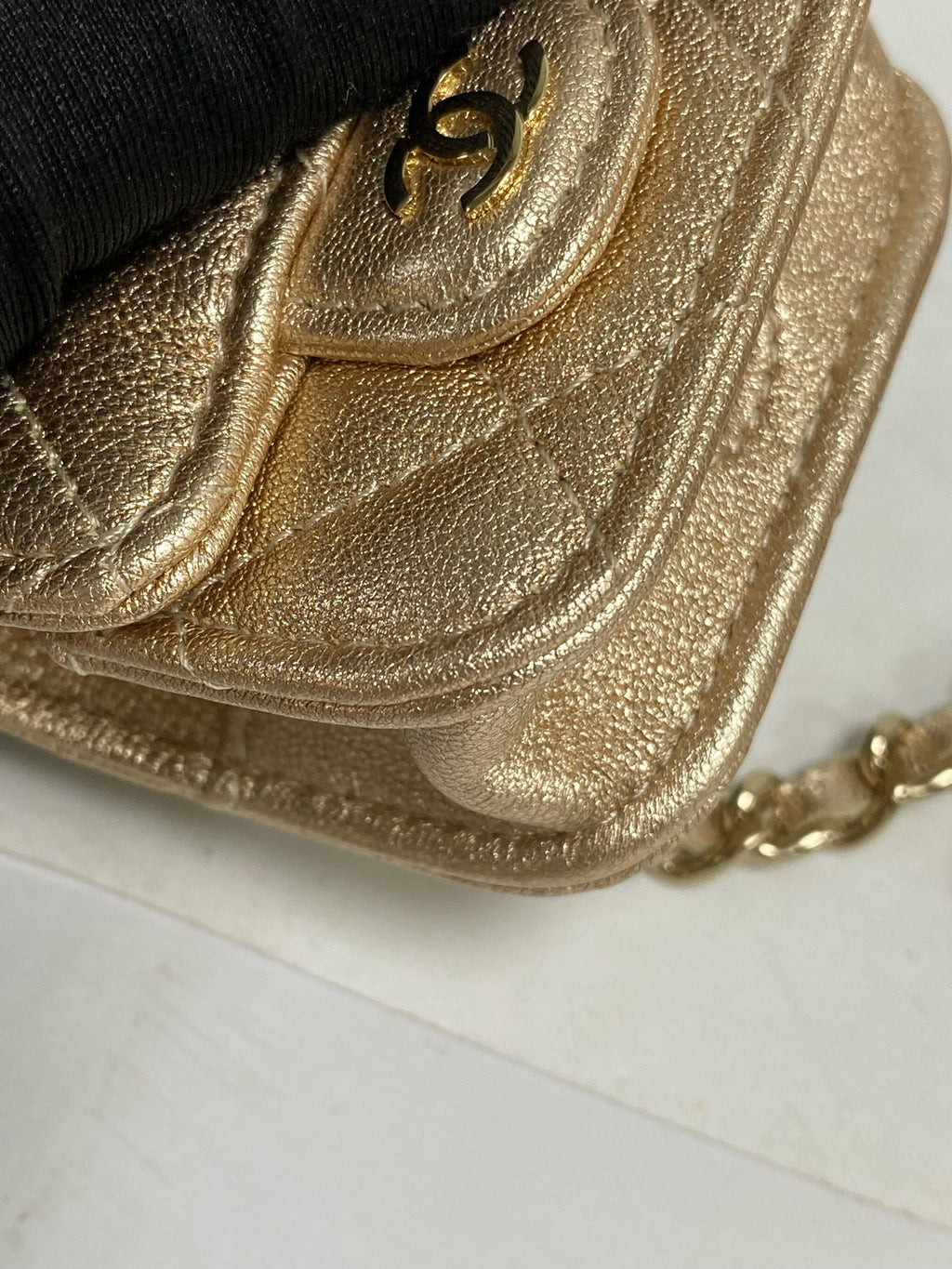 Chanel Metal Gold