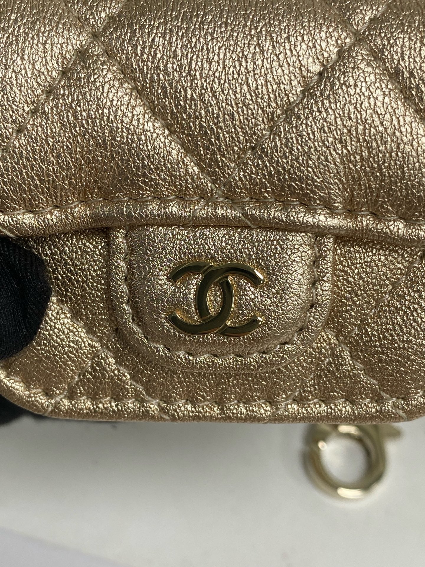 Chanel Metal Gold