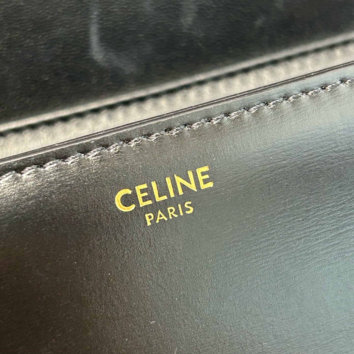 Celine Crossbody CONF.188423BF4.38NO