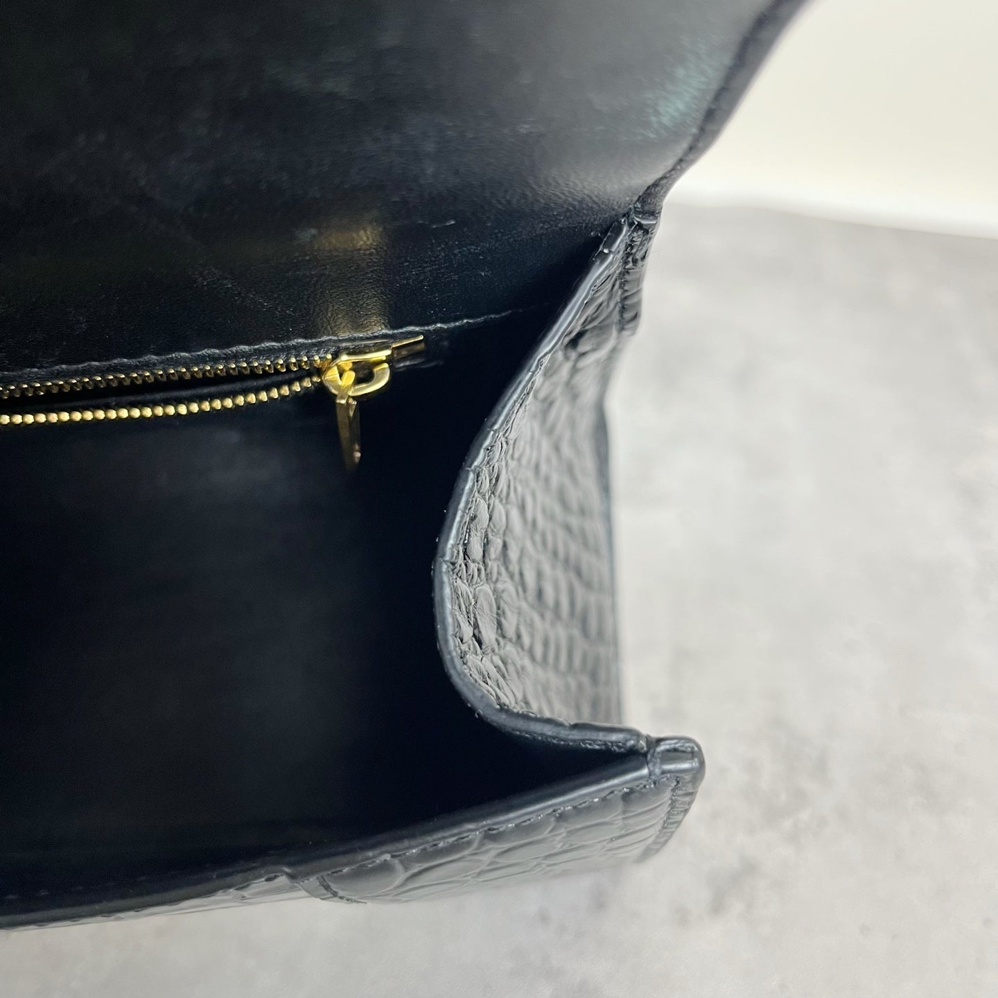 Balenciaga HOURGLASS 5935461LRGM1000