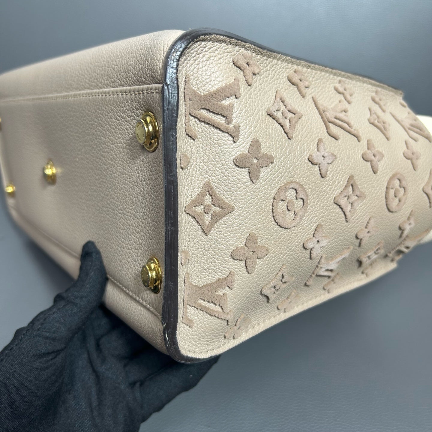 Louis Vuitton Tote