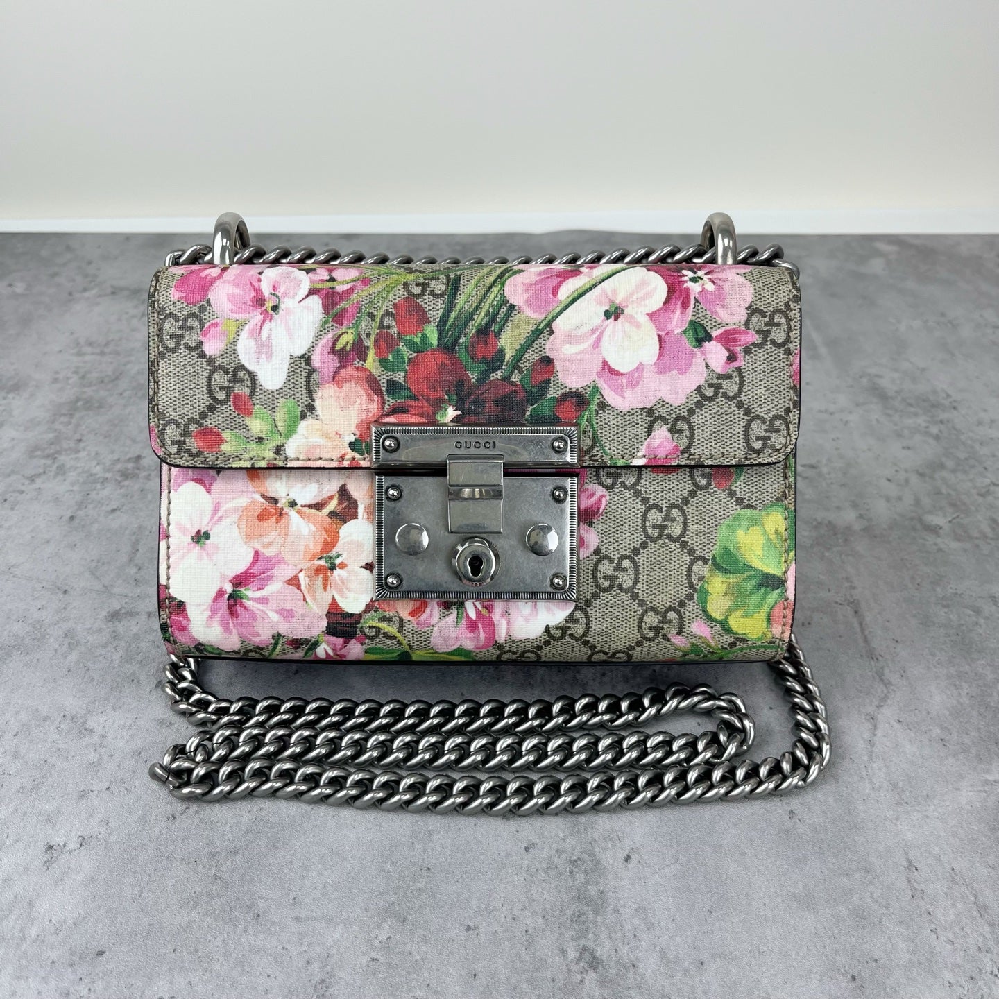 Gucci Red 409487-KU21N-8693