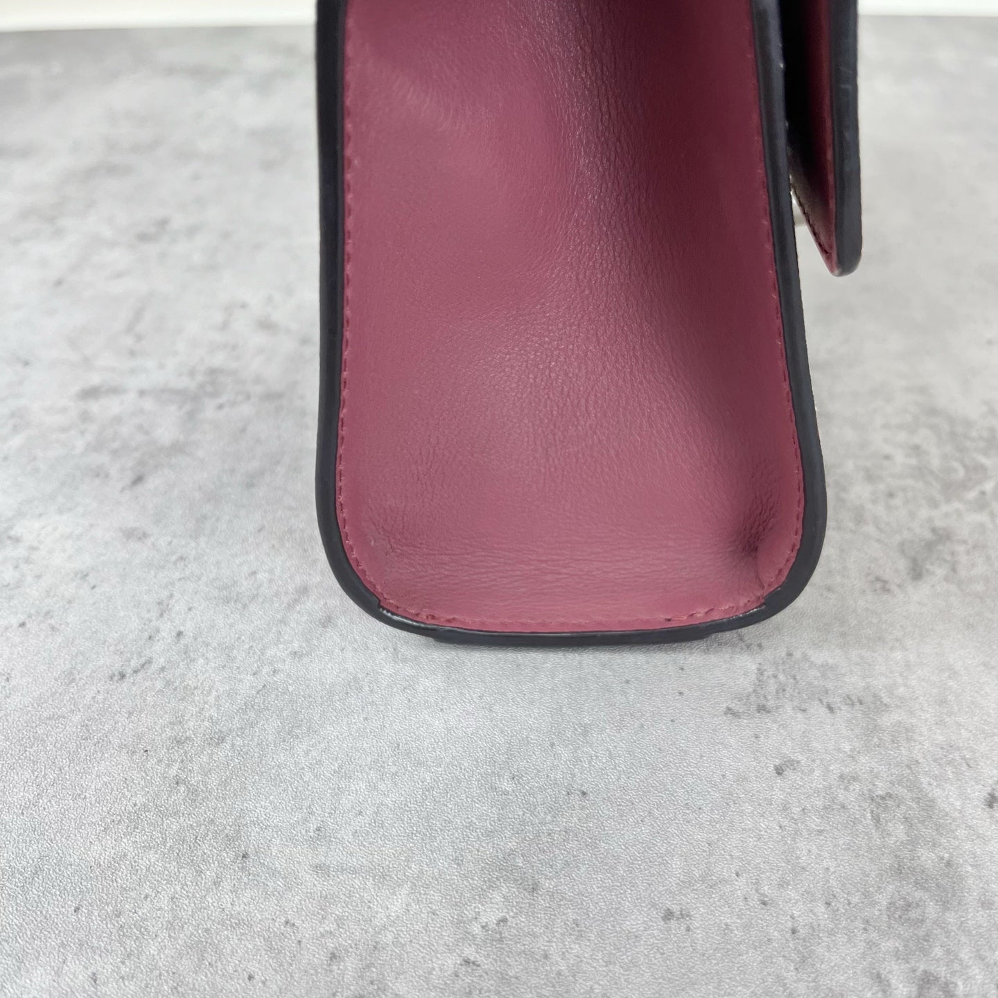 Gucci Red 409487-KU21N-8693