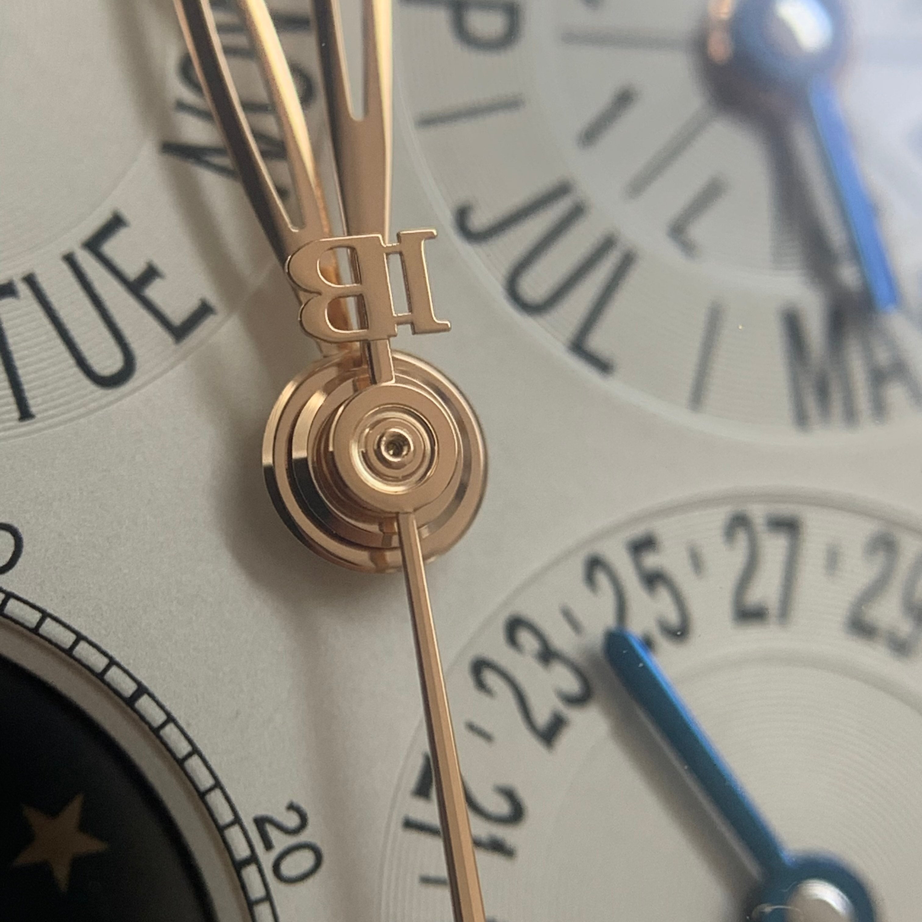 Blancpain Classic  40.30 mm  6656-3642-55B