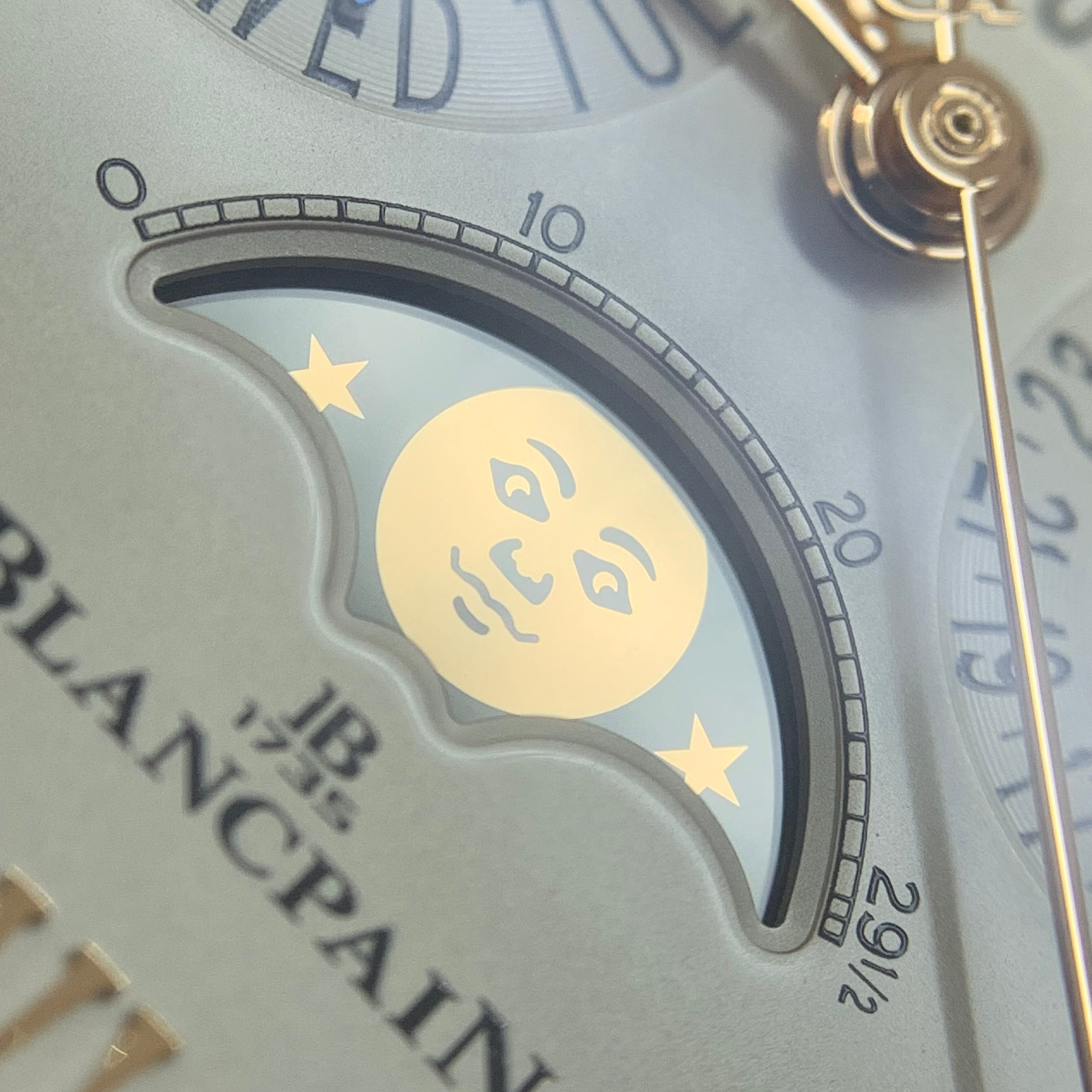 Blancpain Classic  40.30 mm  6656-3642-55B