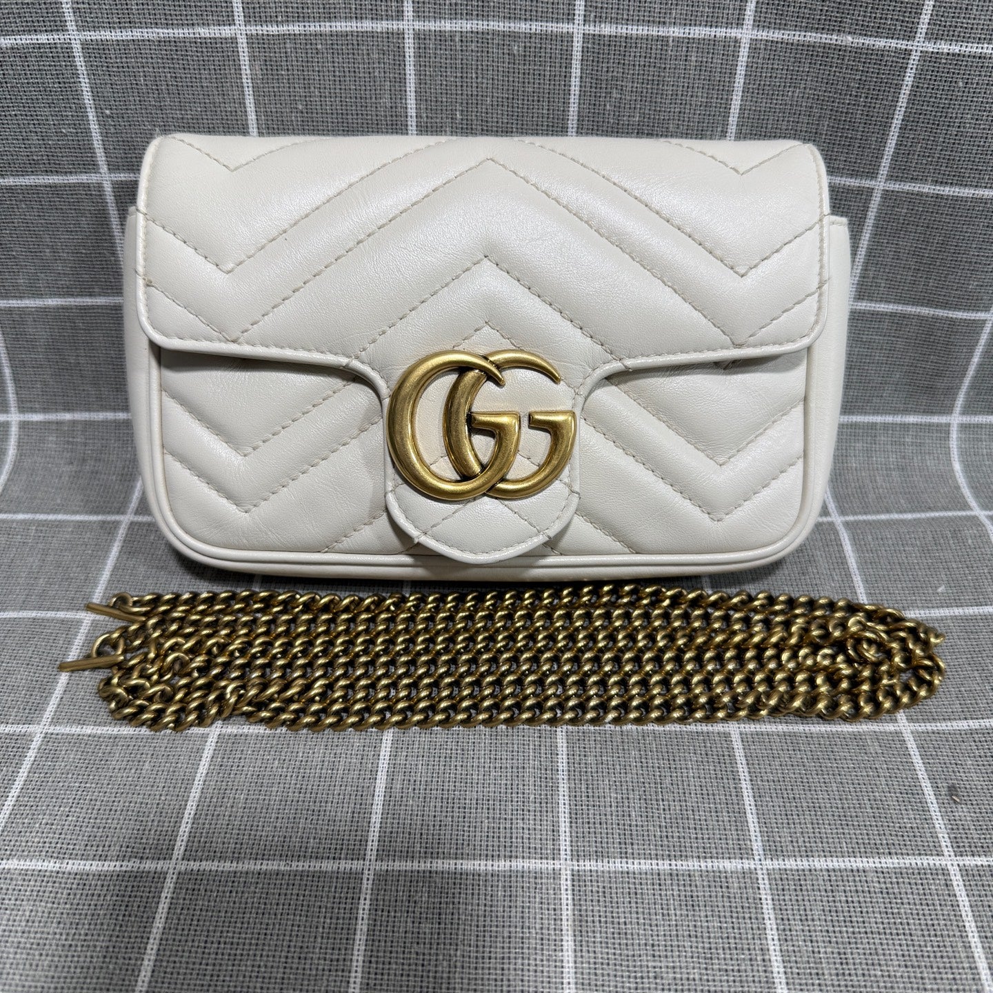 Gucci GGMarmont Collection Super-Mini Handbag Leather Gold 476433DTDHT1712