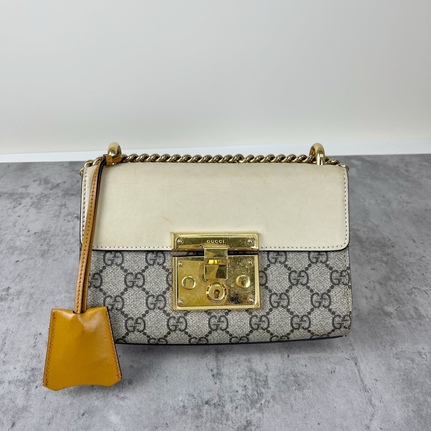 Gucci Yellow 409487KLQJG9763