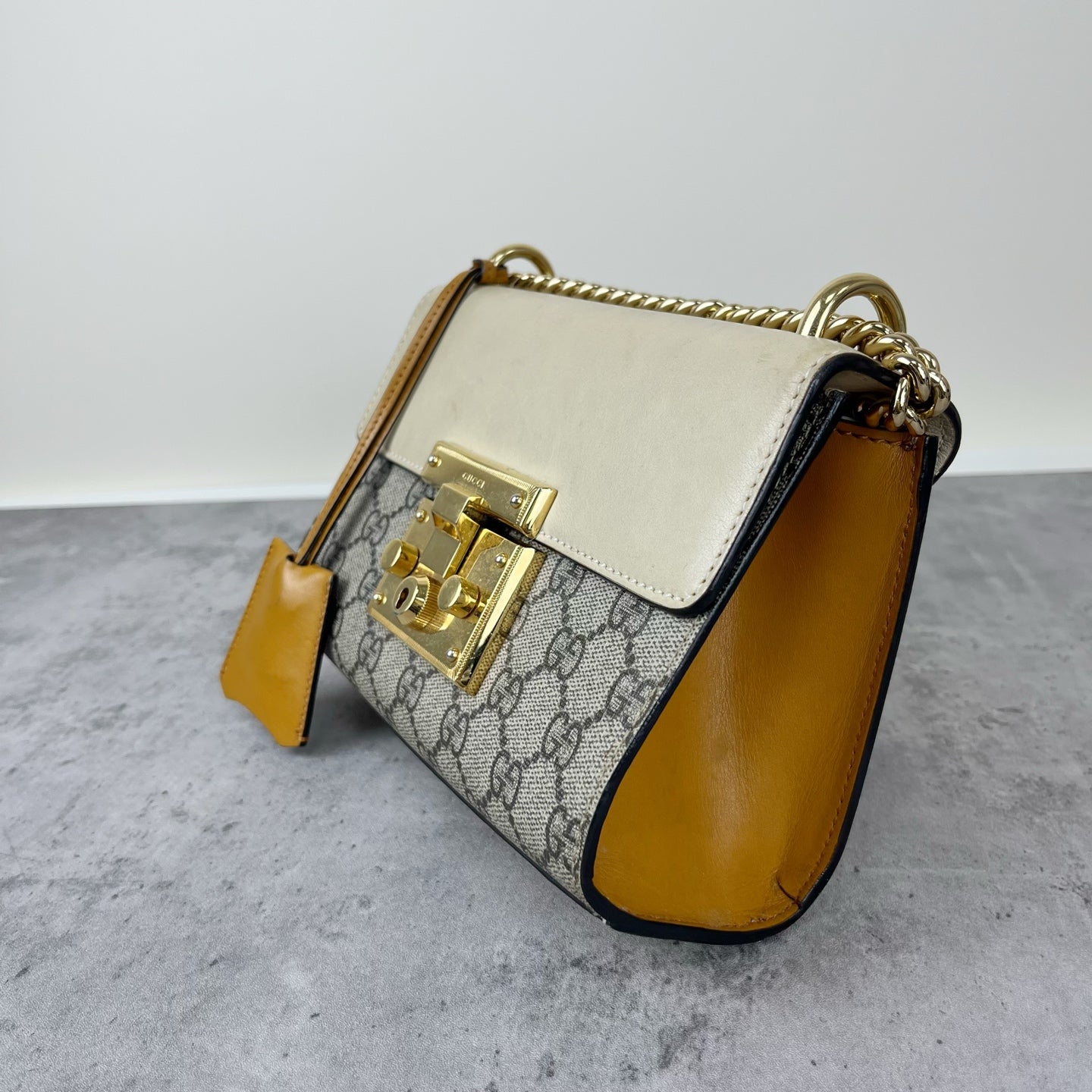 Gucci Yellow 409487KLQJG9763