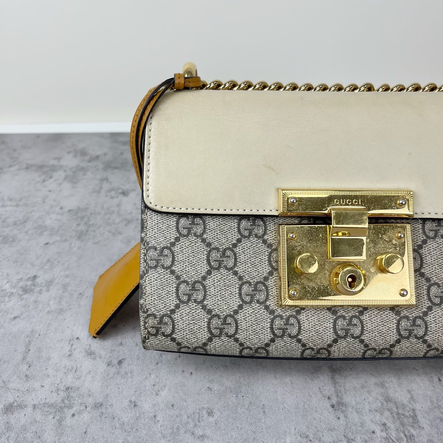 Gucci Yellow 409487KLQJG9763