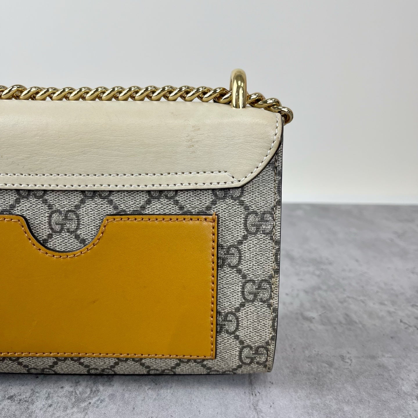 Gucci Yellow 409487KLQJG9763