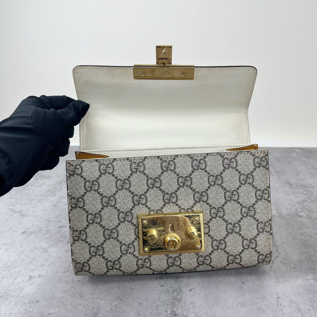 Gucci Yellow 409487KLQJG9763