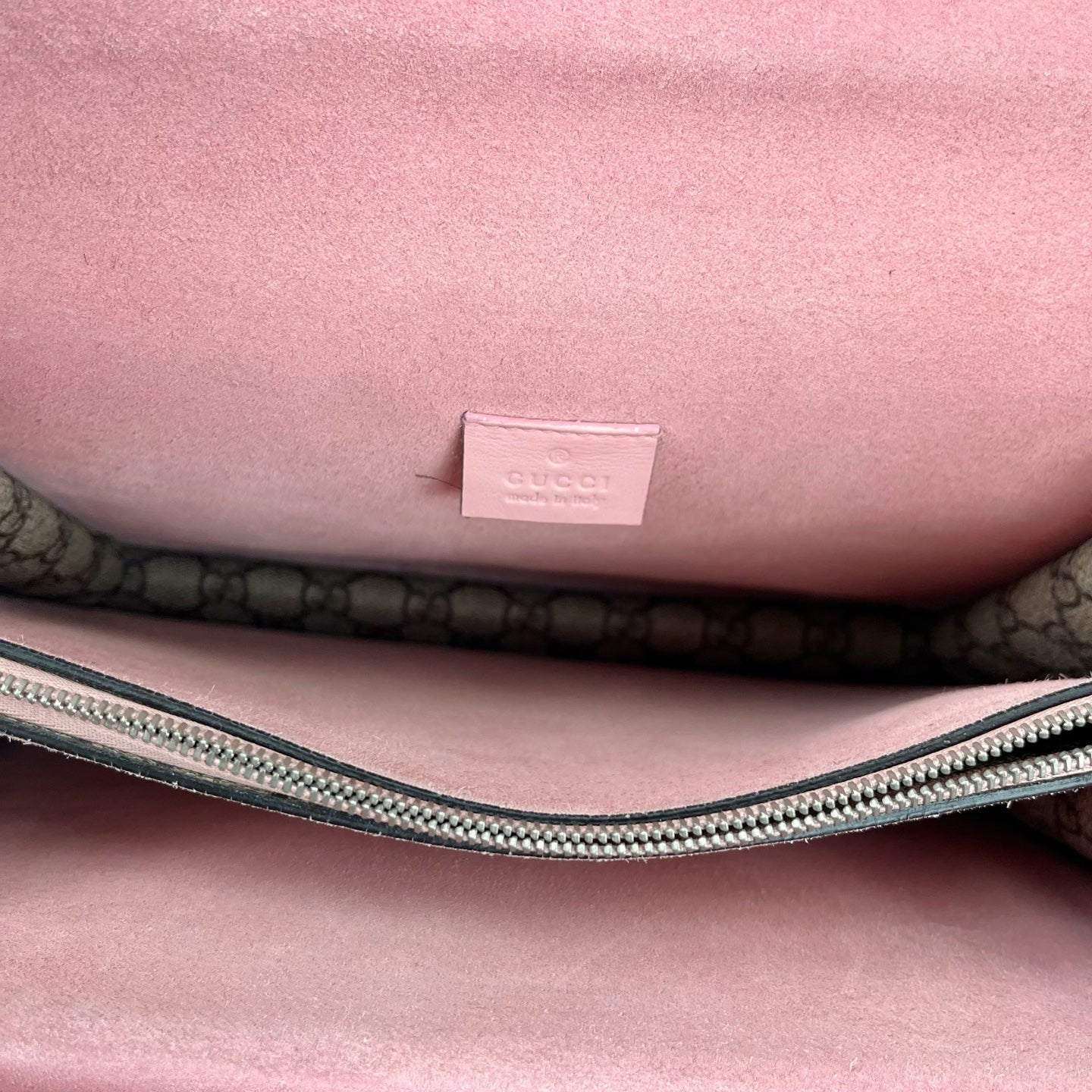 Gucci Pink 4002499F2FN8357