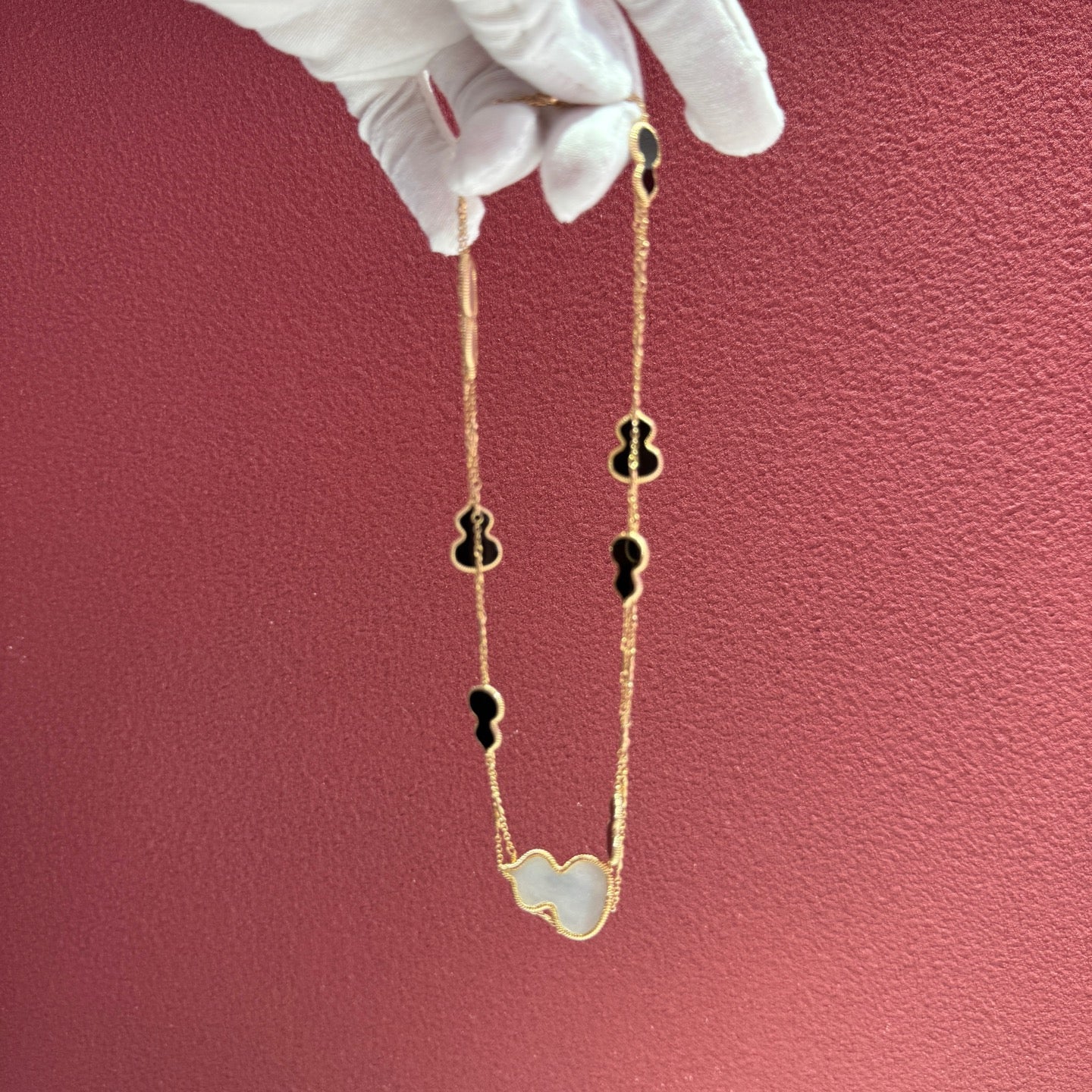 Qeelin Necklace