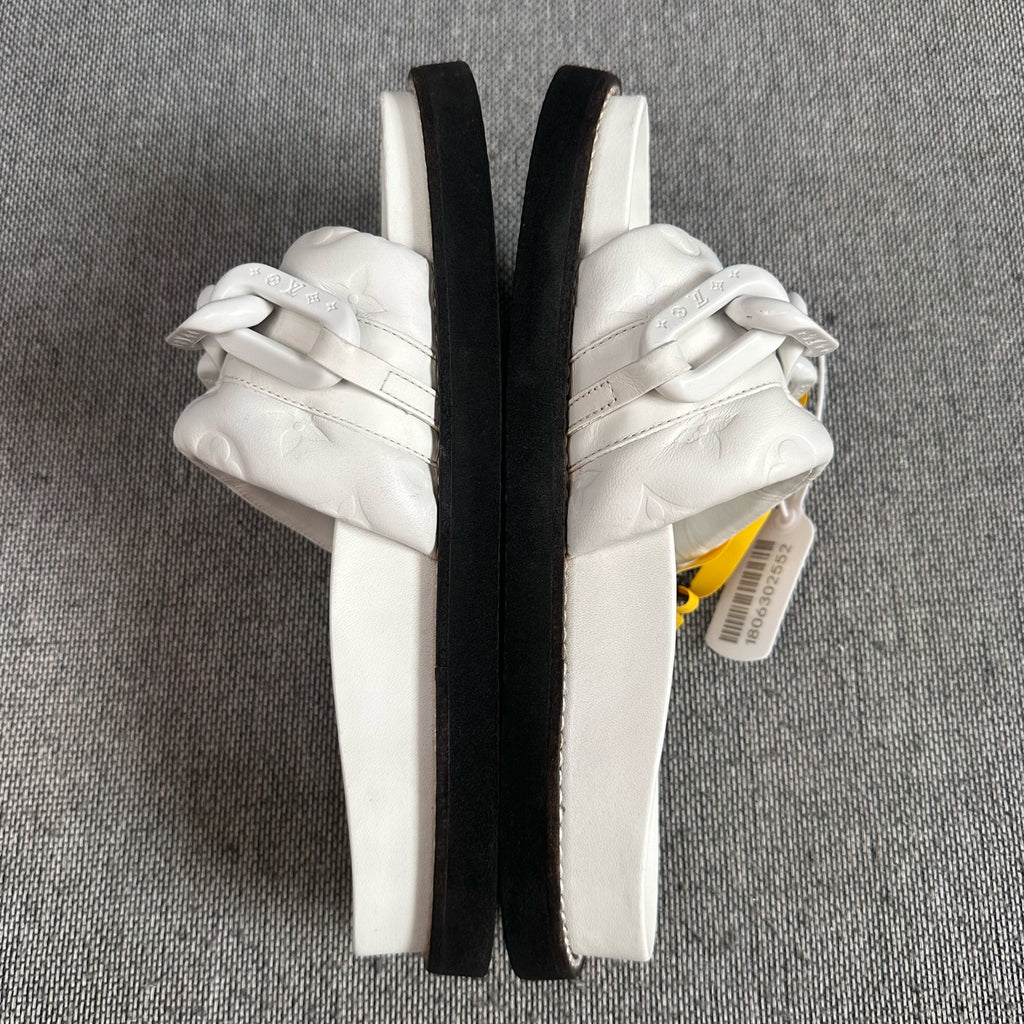 Louis Vuitton Flip flop