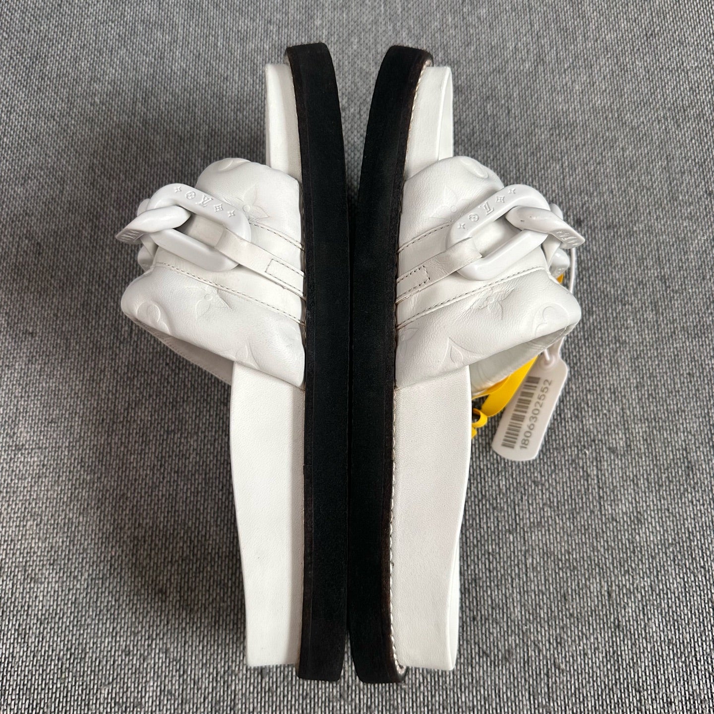 Louis Vuitton Flip flop