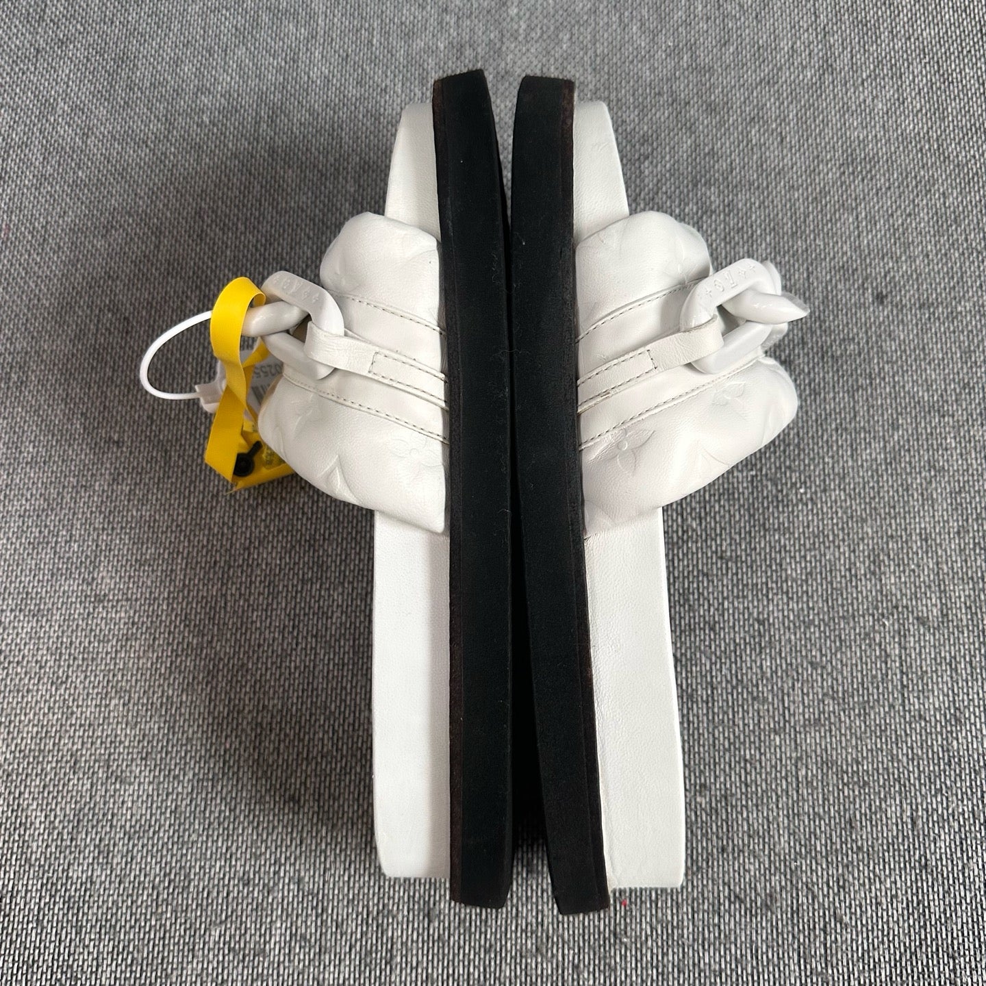 Louis Vuitton Flip flop