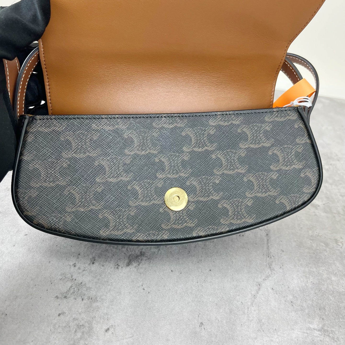 Celine CONF.10I592DQ2.04LU