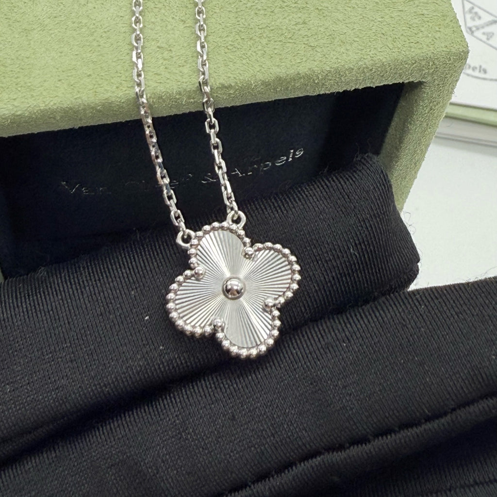 Van Cleef & Arpels Necklace