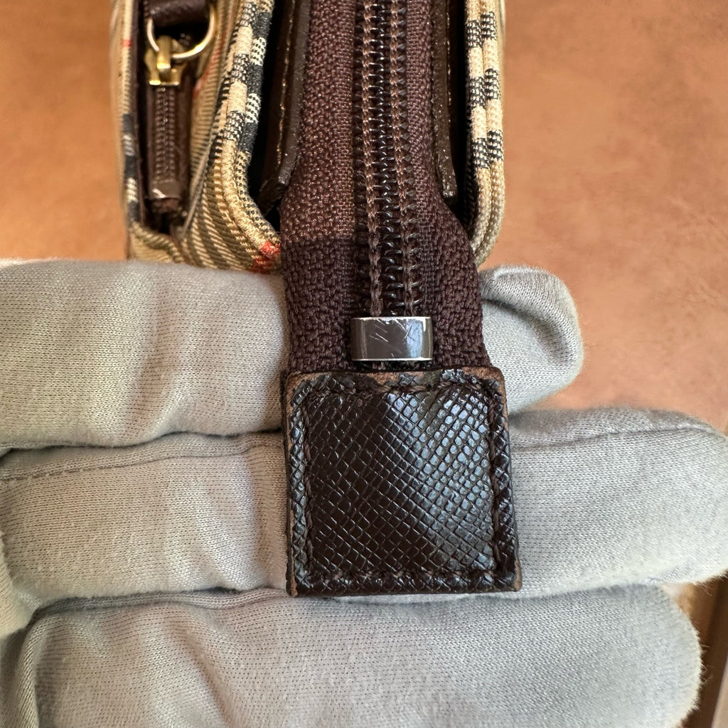 Burberry Leather Brown 37992271