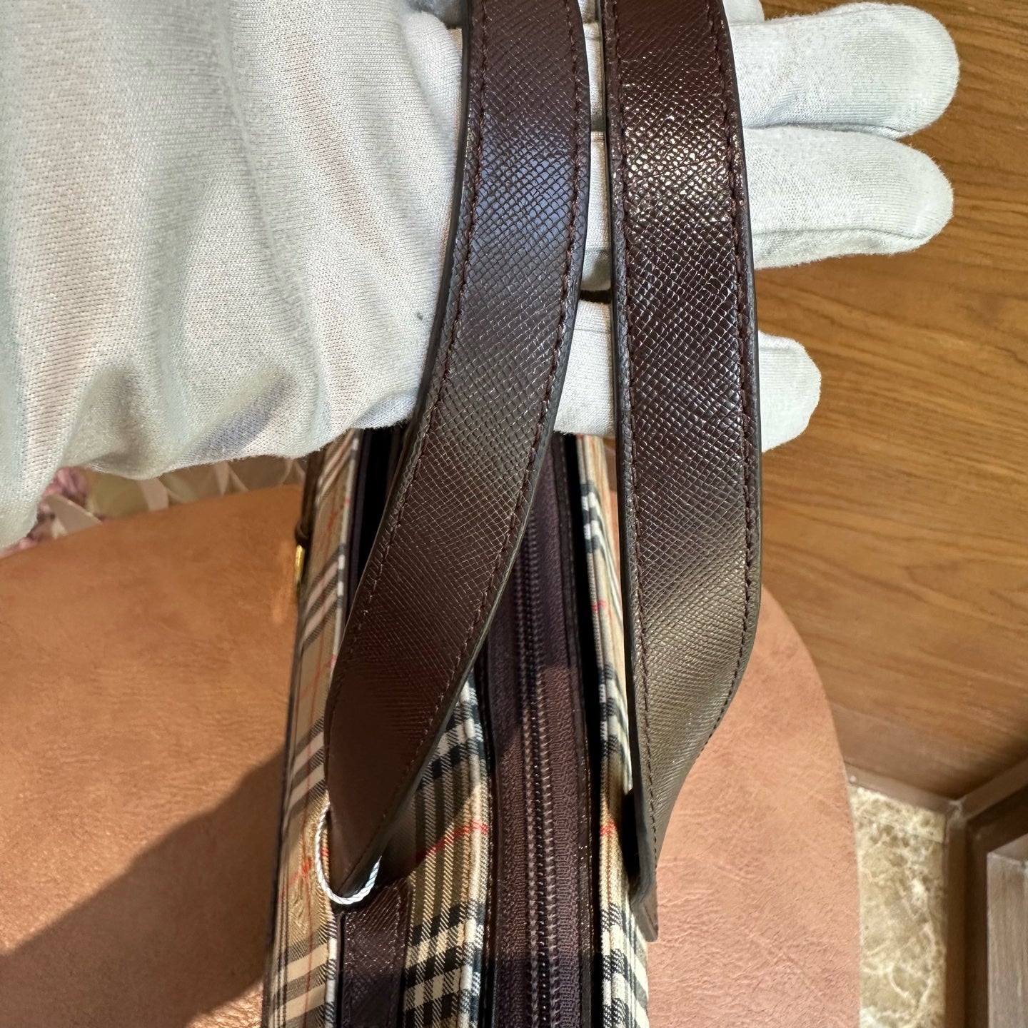 Burberry Leather Brown 37992271