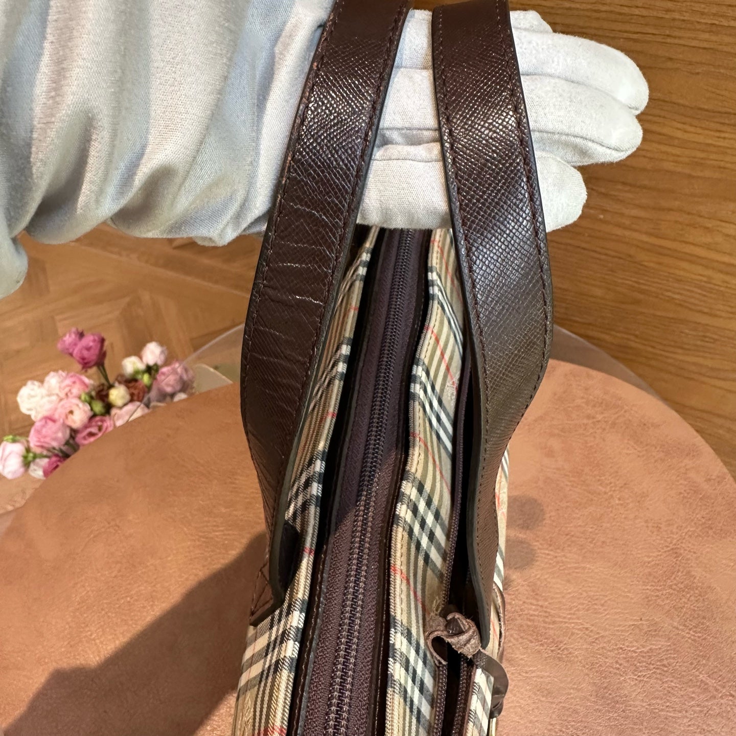 Burberry Leather Brown 37992271