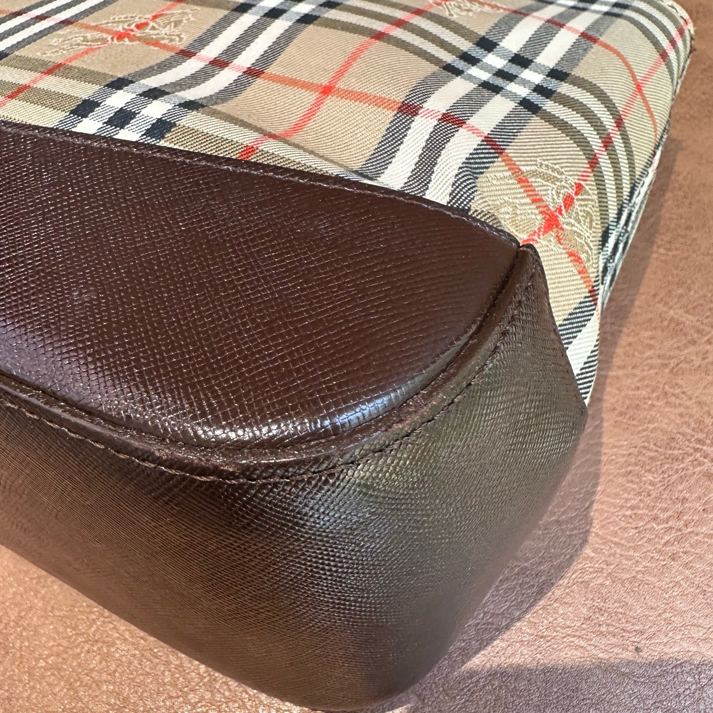 Burberry Leather Brown 37992271