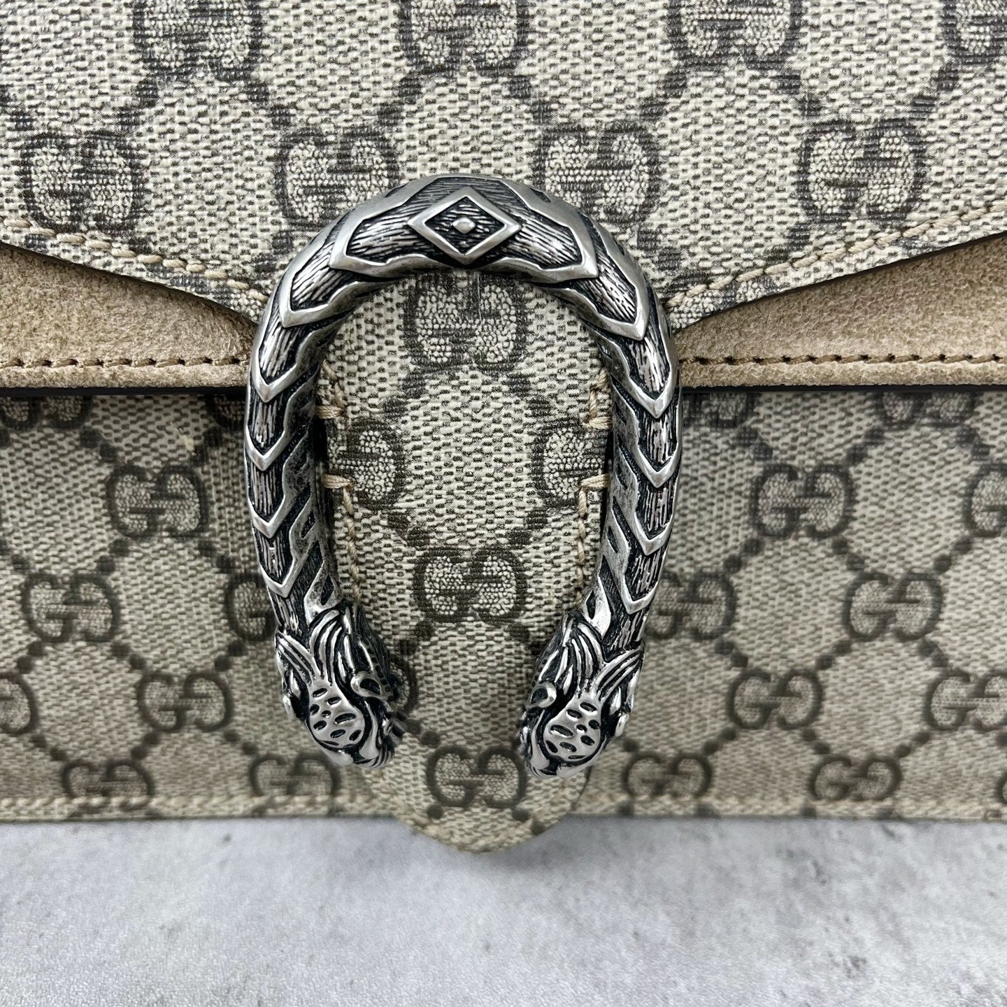 Gucci Dionysus Collection 421970 KHNRN 8642