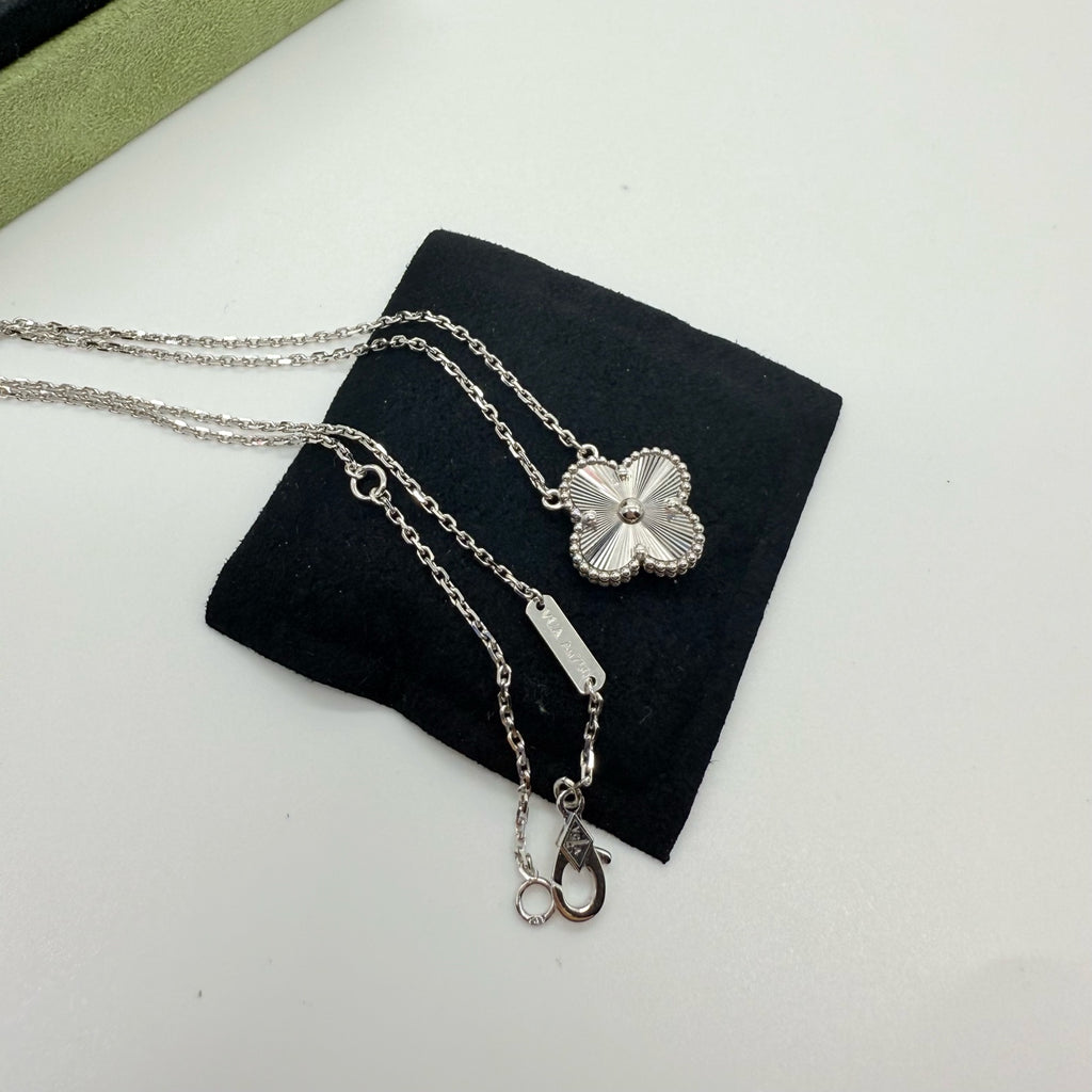 Van Cleef & Arpels Necklace