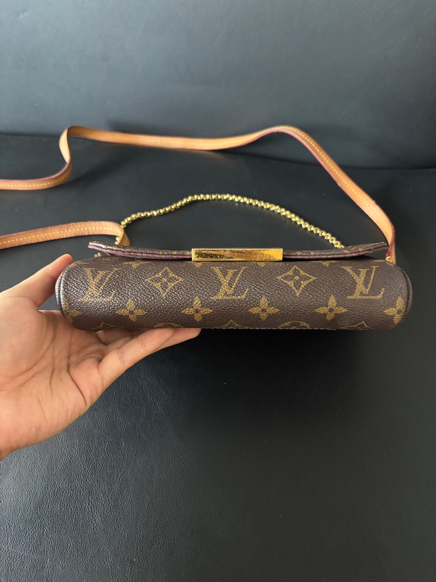 Louis Vuitton Crossbody
