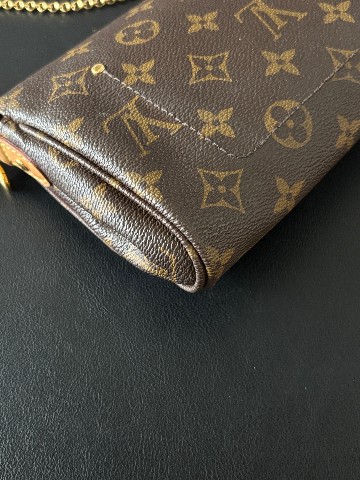 Louis Vuitton Crossbody