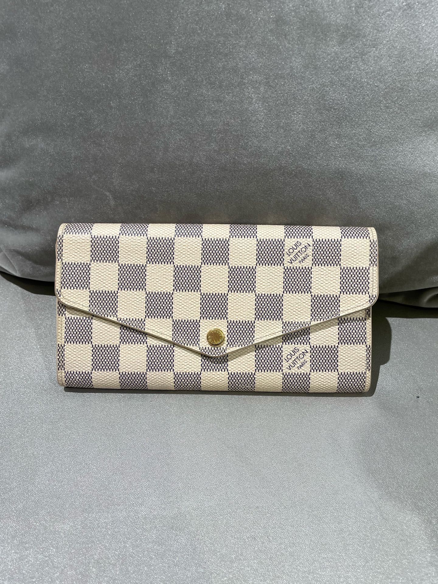 Louis Vuitton N63545
