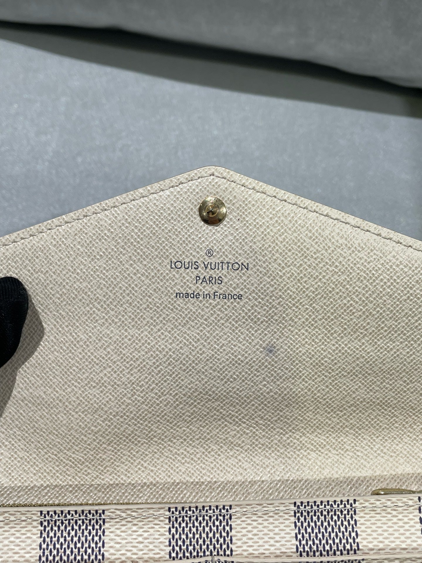 Louis Vuitton N63545