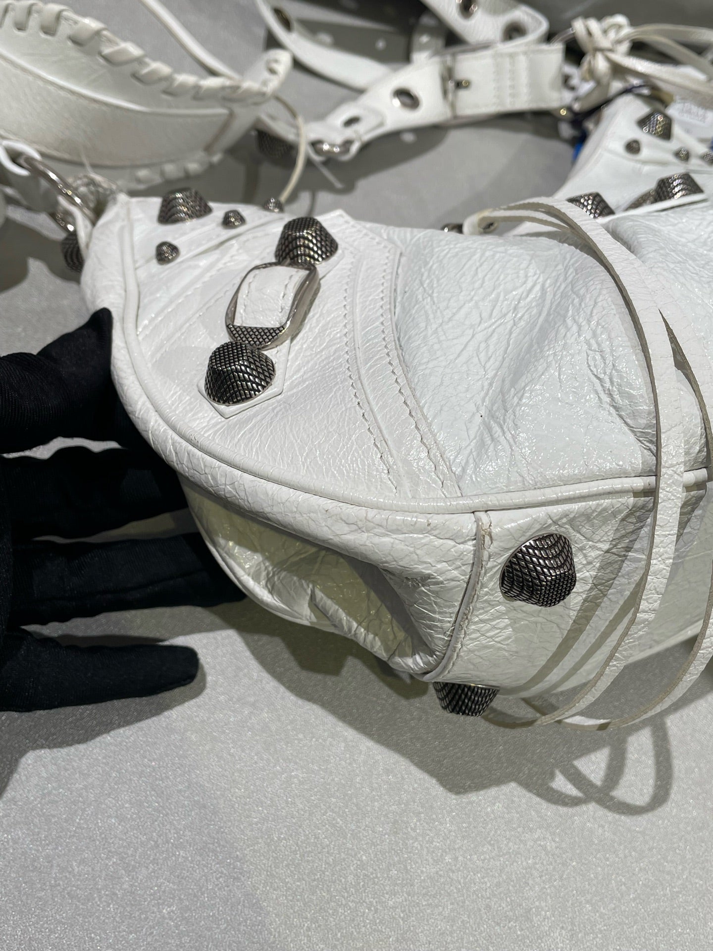 Balenciaga Le Cagole White 6713071VG9Y9104