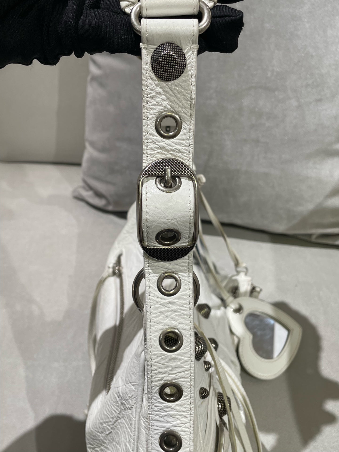 Balenciaga Le Cagole White 6713071VG9Y9104
