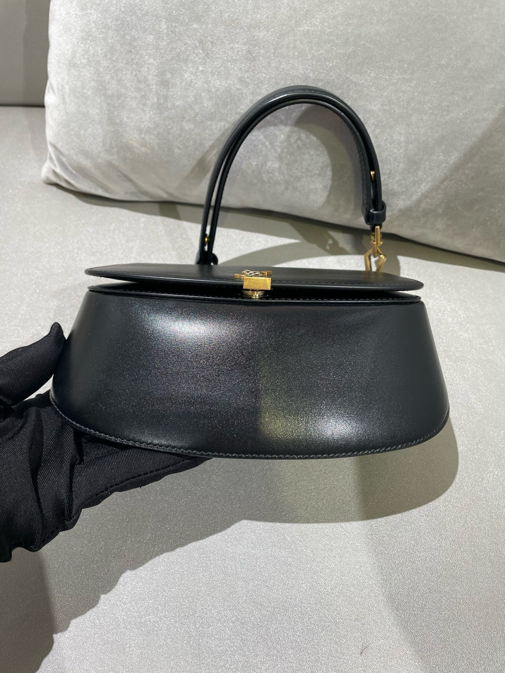 Saint laurent VOLTAIRE BOX SAINT LAURENT top-handle bag Black 8008460SX0W1000