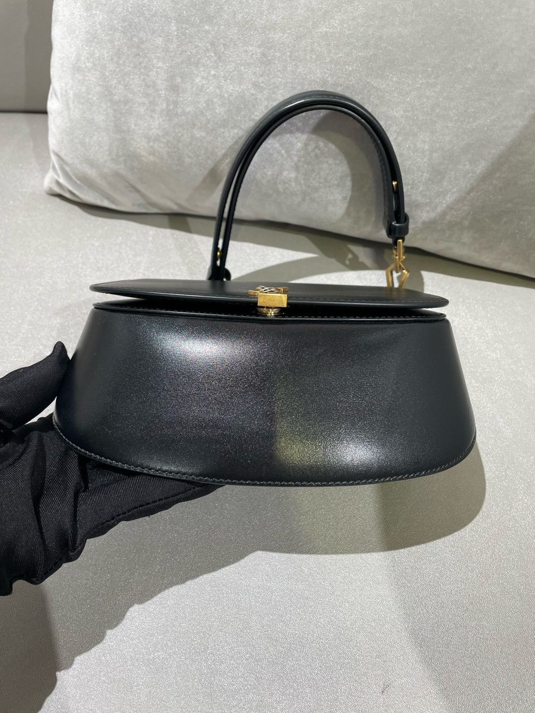 Saint laurent VOLTAIRE BOX SAINT LAURENT top-handle bag Black 8008460SX0W1000