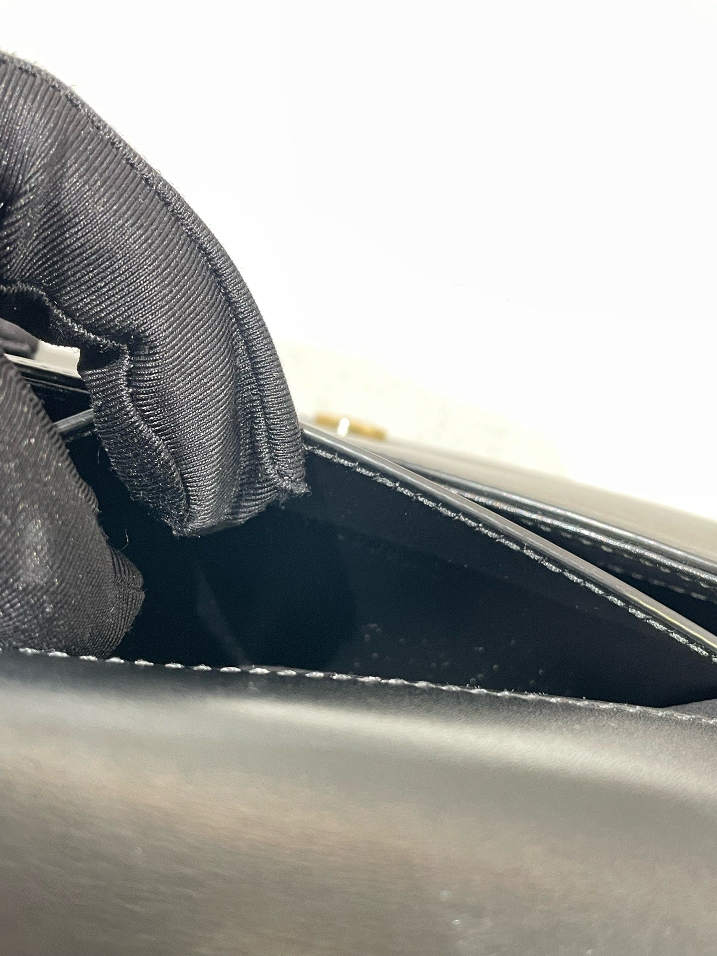 Saint laurent VOLTAIRE BOX SAINT LAURENT top-handle bag Black 8008460SX0W1000