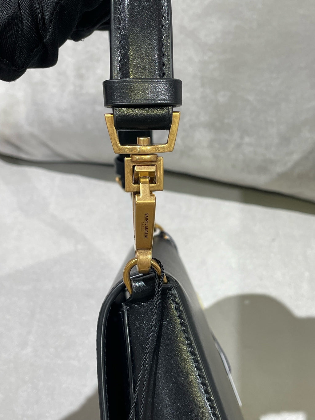 Saint laurent VOLTAIRE BOX SAINT LAURENT top-handle bag Black 8008460SX0W1000