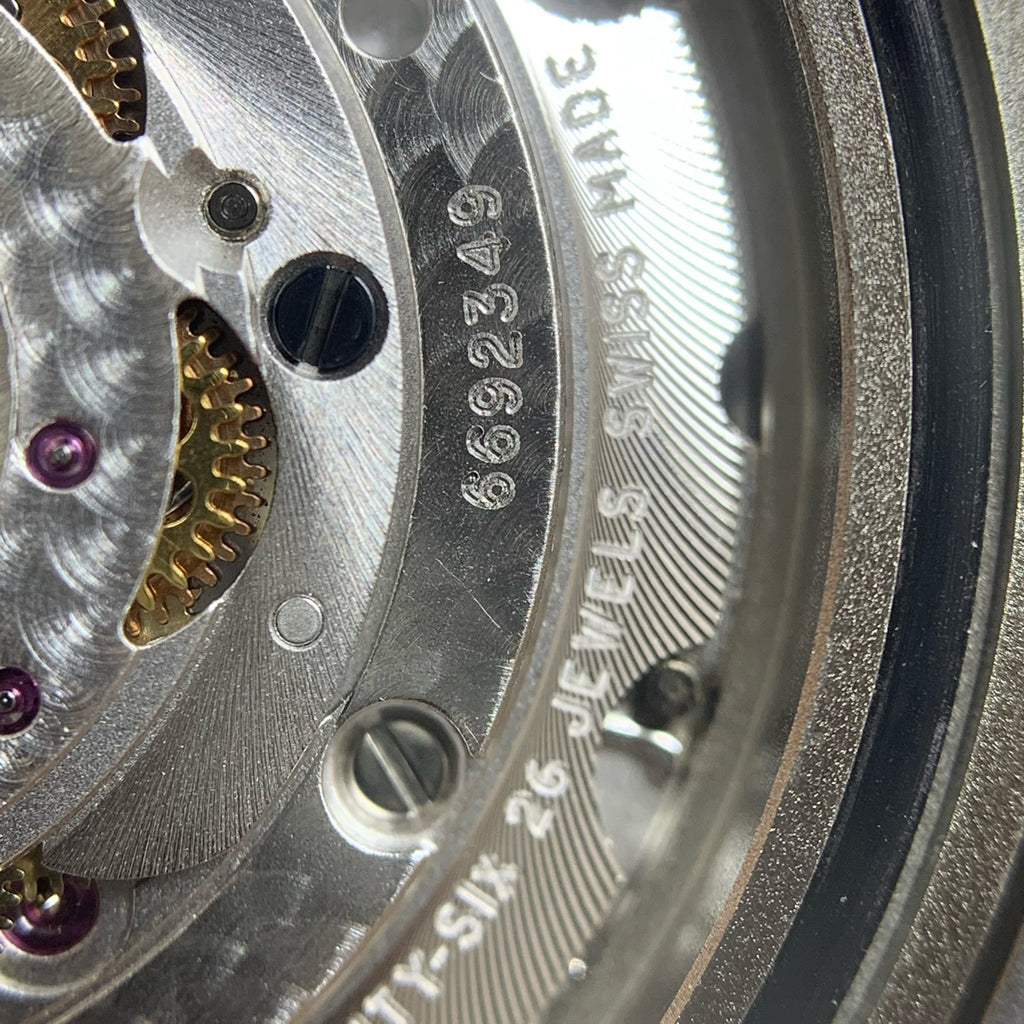 Breitling Avenger 45 millimeters A17319101I1A1