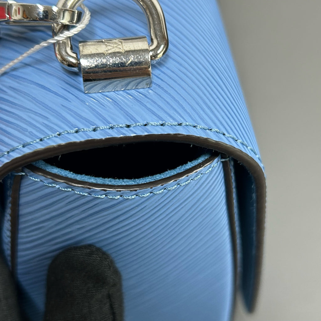 Louis Vuitton Leather Blue