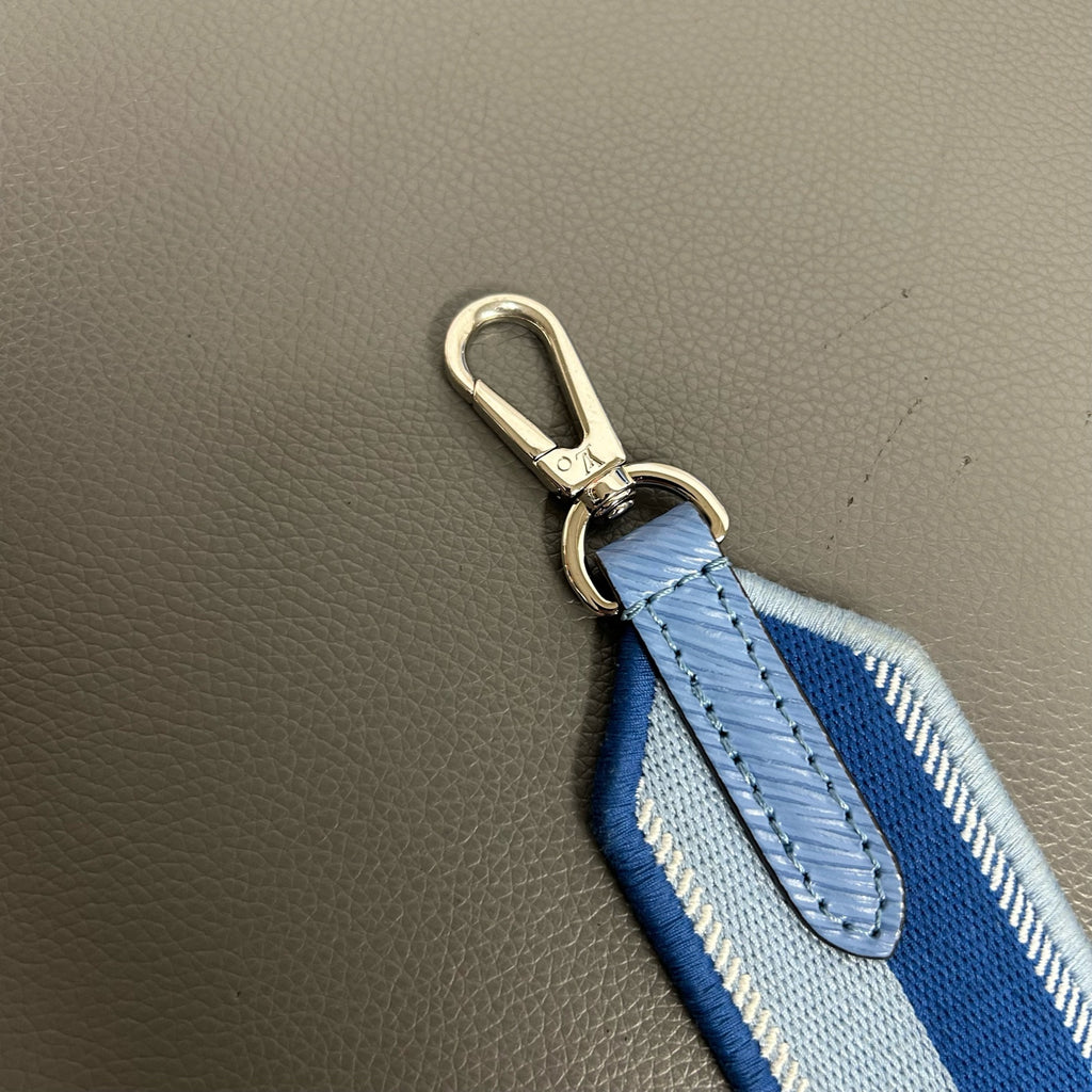 Louis Vuitton Leather Blue