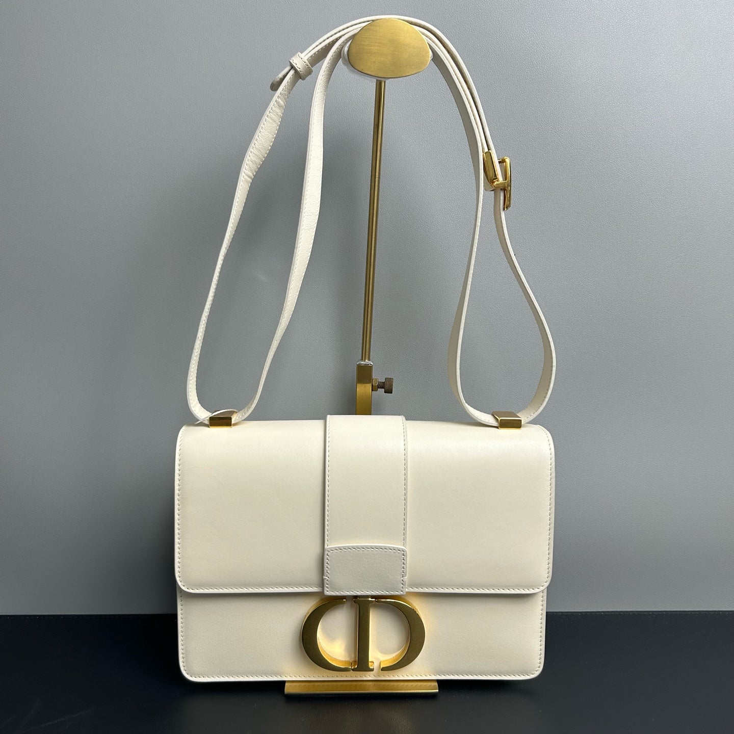 Dior White