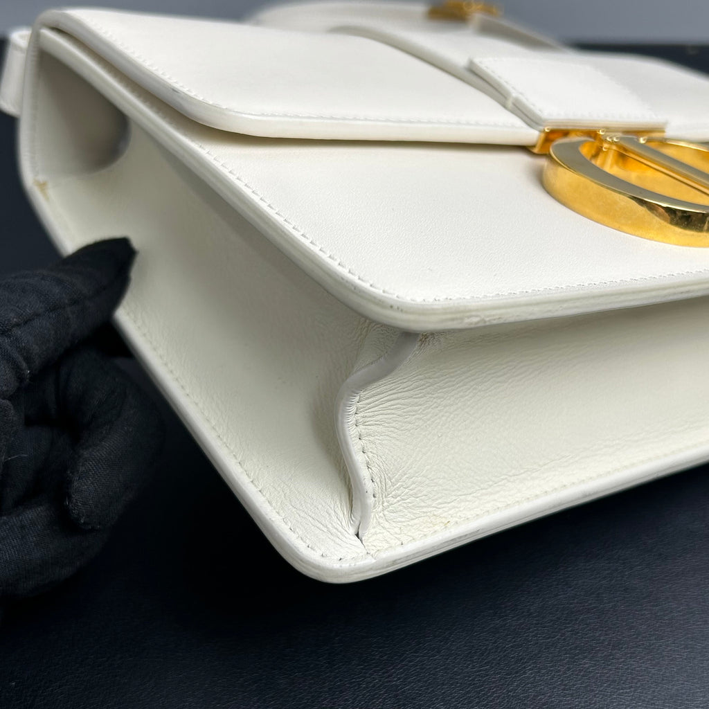 Dior White