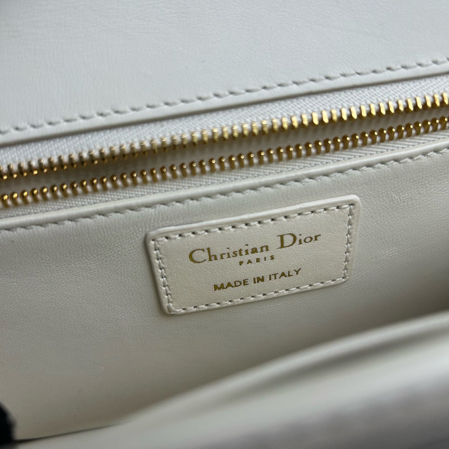Dior White