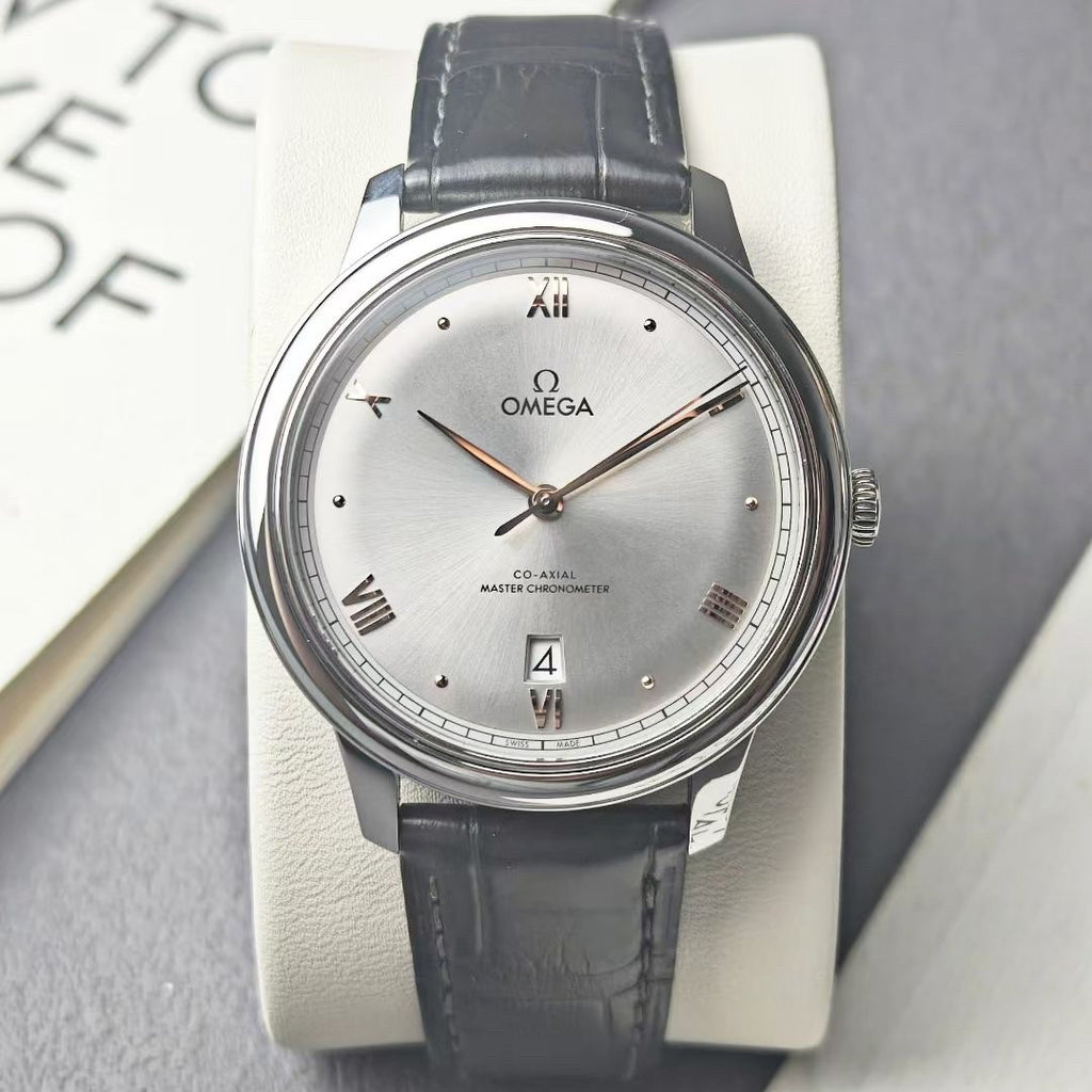 Omega Flying Disc Series Silver Automatic (self-winding) watch 40 434.13.40.20.06.001